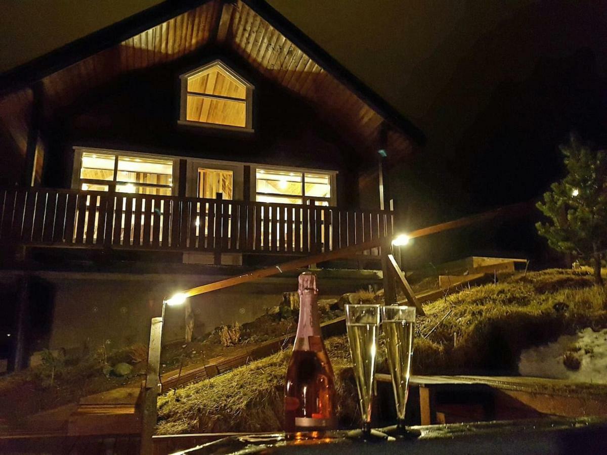 With Glass Bubble And Hot Tub *
